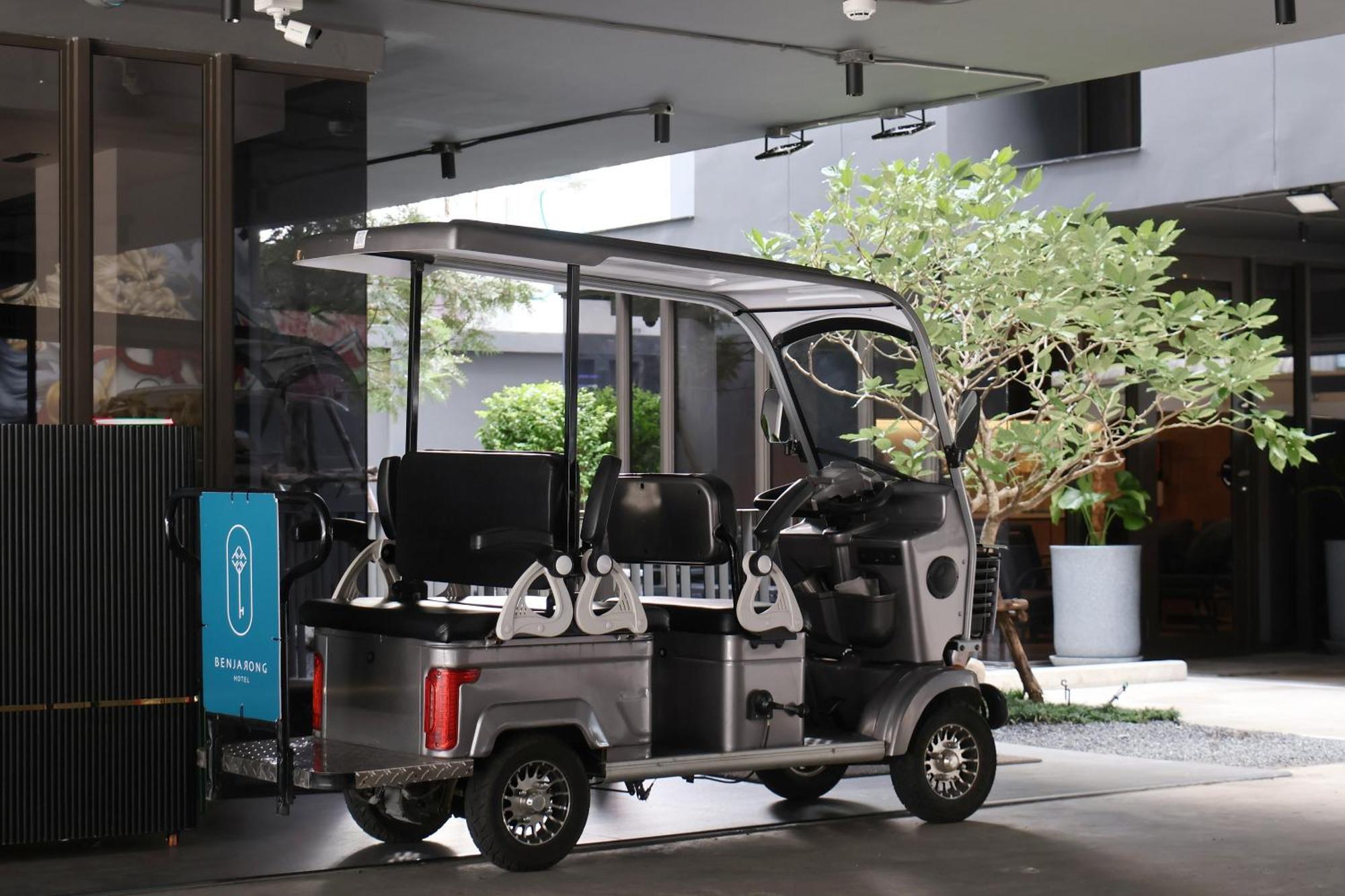 Benjarong Hotel Bangkok Luaran gambar